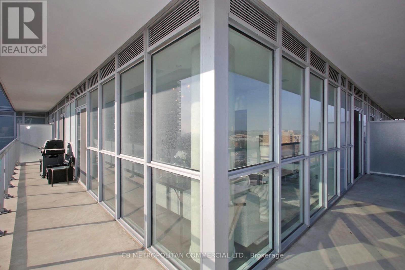 1105 - 501 St Clair Avenue W, Toronto, Ontario  M5P 0A2 - Photo 19 - C12702086