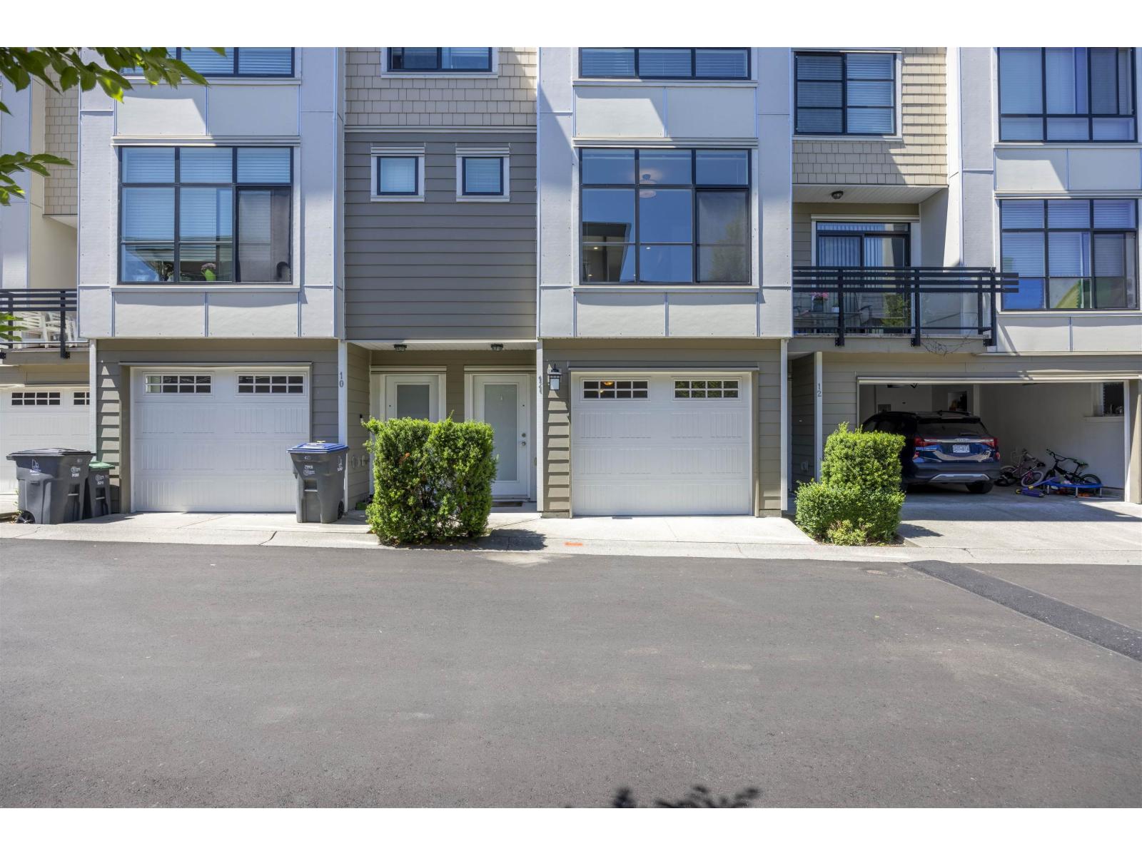 11 9989 E Barnston Drive, Surrey, British Columbia  V4N 6N3 - Photo 5 - R3063493