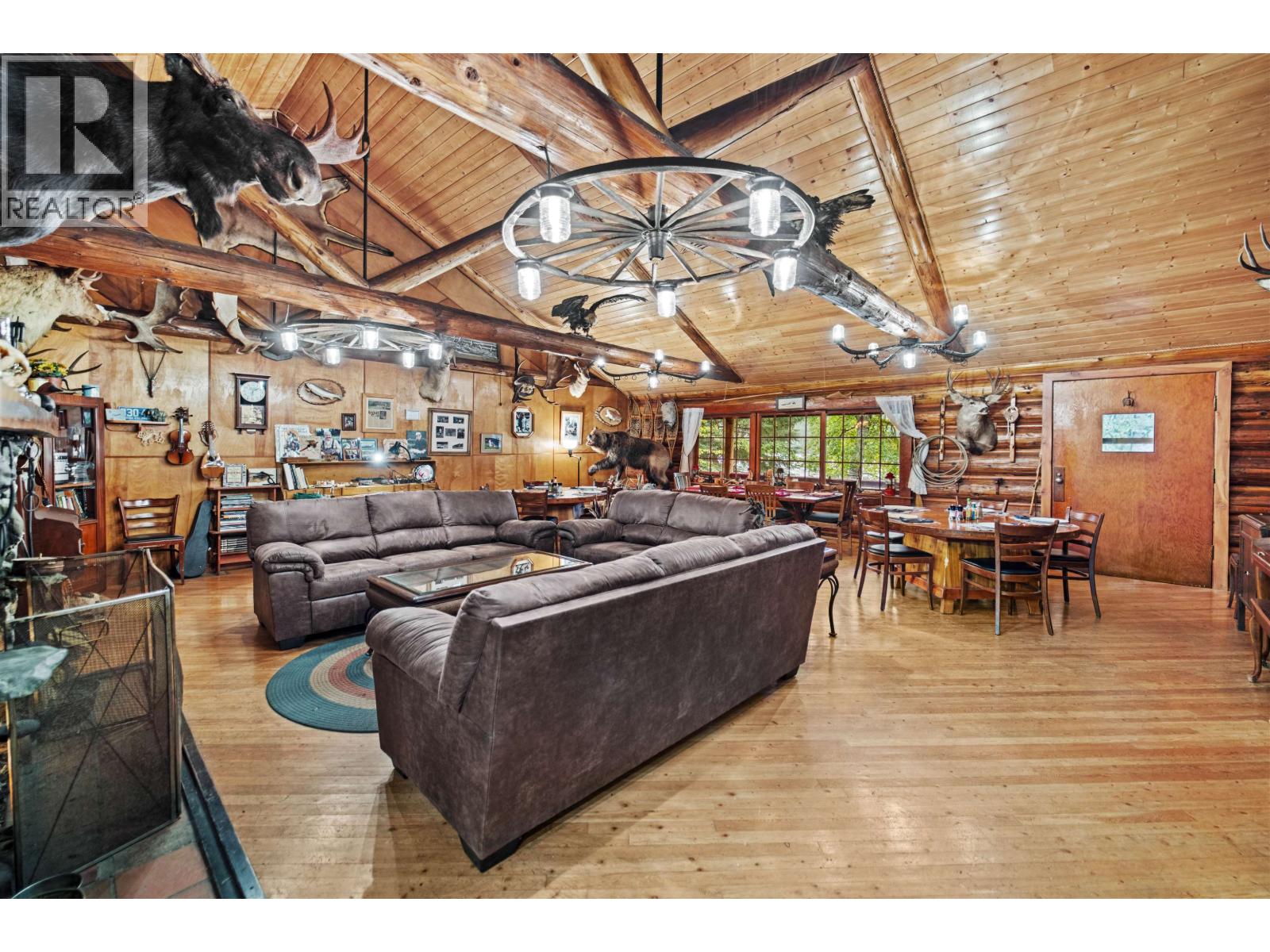 5921 Cedar Creek Road, Likely, British Columbia  V0L 1N0 - Photo 14 - C8075224