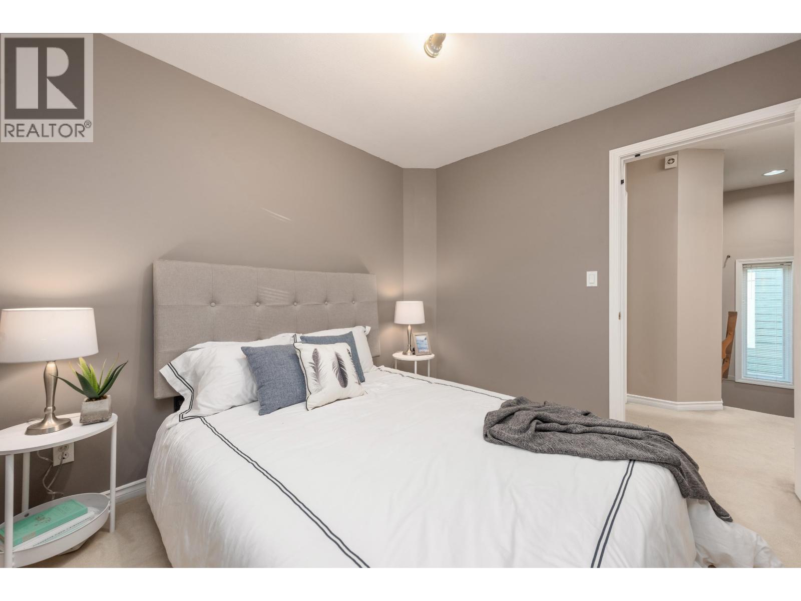 10231 Cambie Road, Richmond, British Columbia  V6X 4A4 - Photo 25 - R3074761