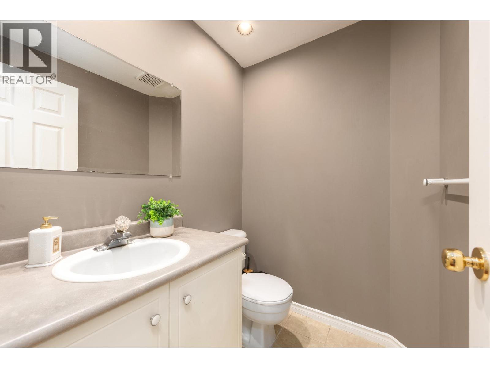 10231 Cambie Road, Richmond, British Columbia  V6X 4A4 - Photo 30 - R3074761