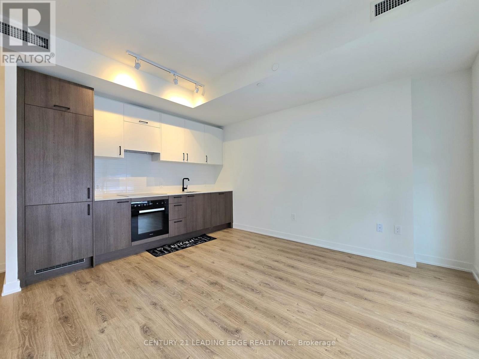 1020 - 1 Quarrington Lane, Toronto, Ontario  M3C 0S4 - Photo 6 - C12706940