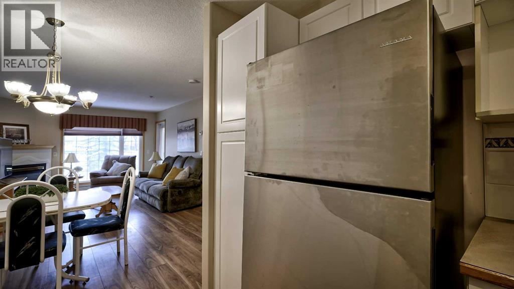 211, 728 Country Hills Road Nw, Calgary, Alberta  T3K 5K8 - Photo 10 - A2273653