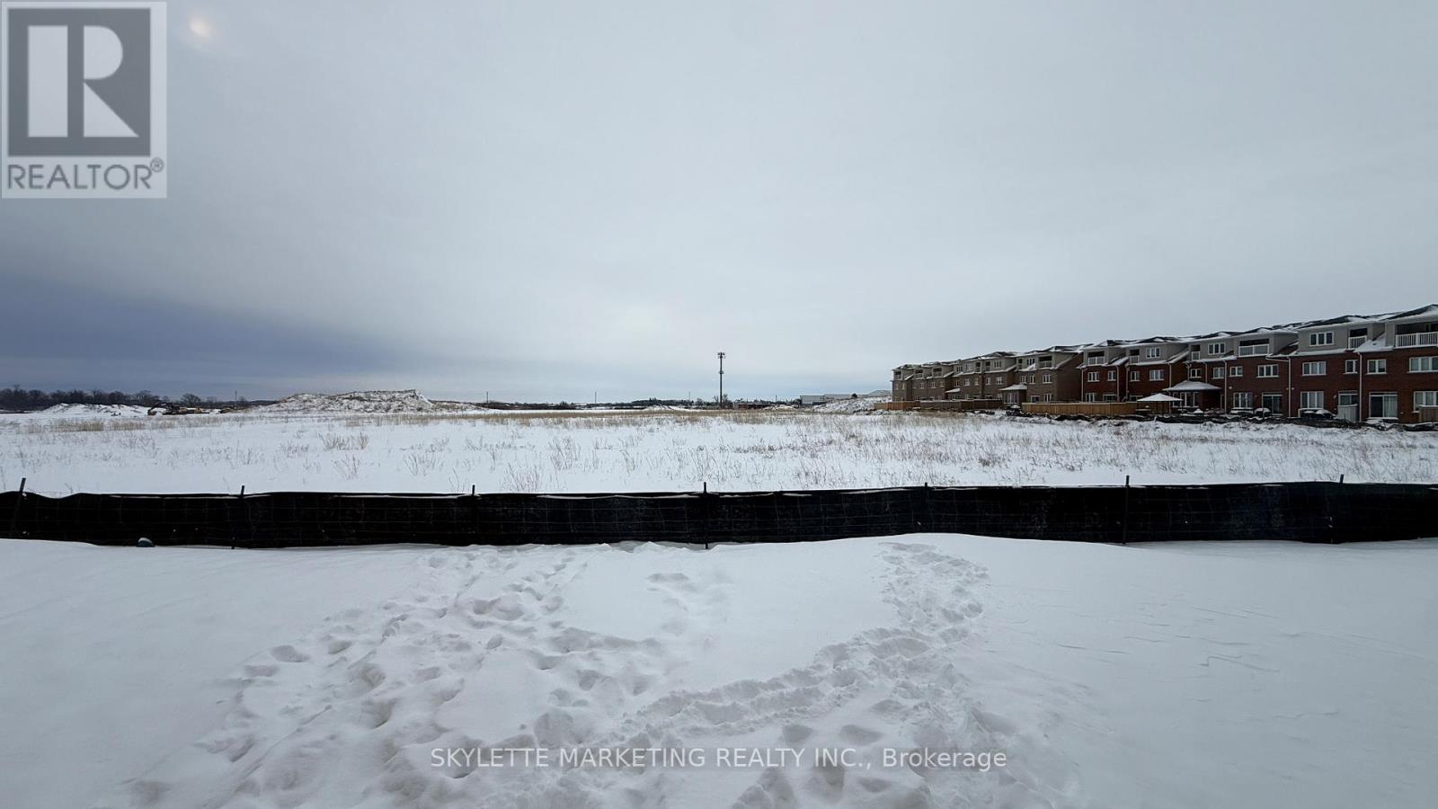 83 Picardy Drive, Hamilton, Ontario  L8J 0M9 - Photo 12 - X12689922