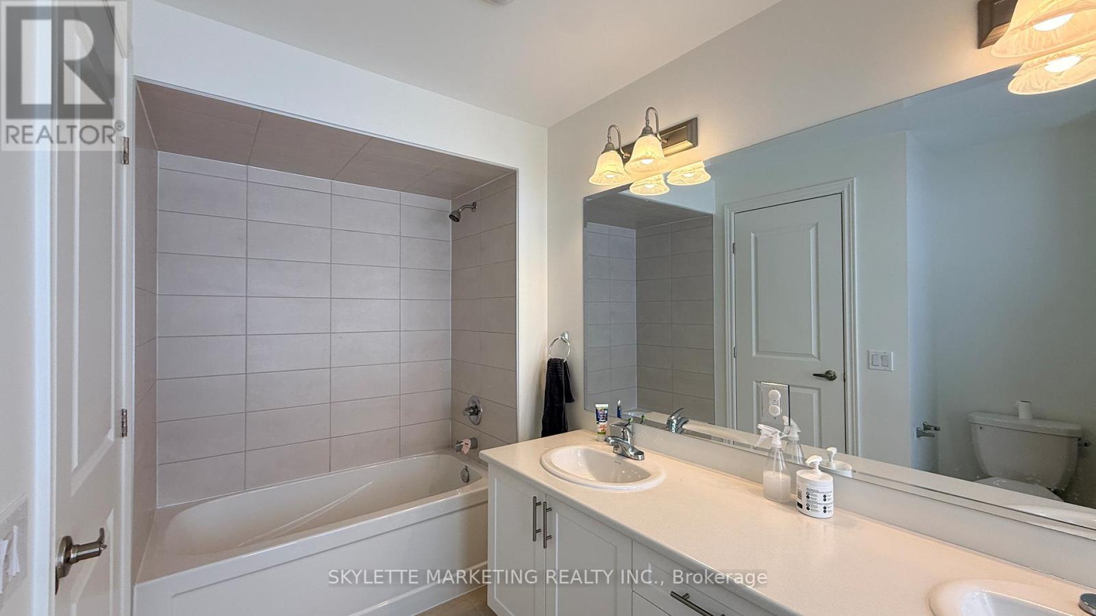 83 Picardy Drive, Hamilton, Ontario  L8J 0M9 - Photo 21 - X12689922