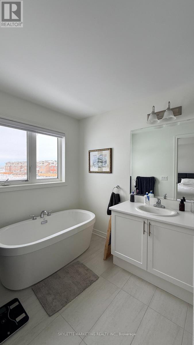 83 Picardy Drive, Hamilton, Ontario  L8J 0M9 - Photo 17 - X12689922