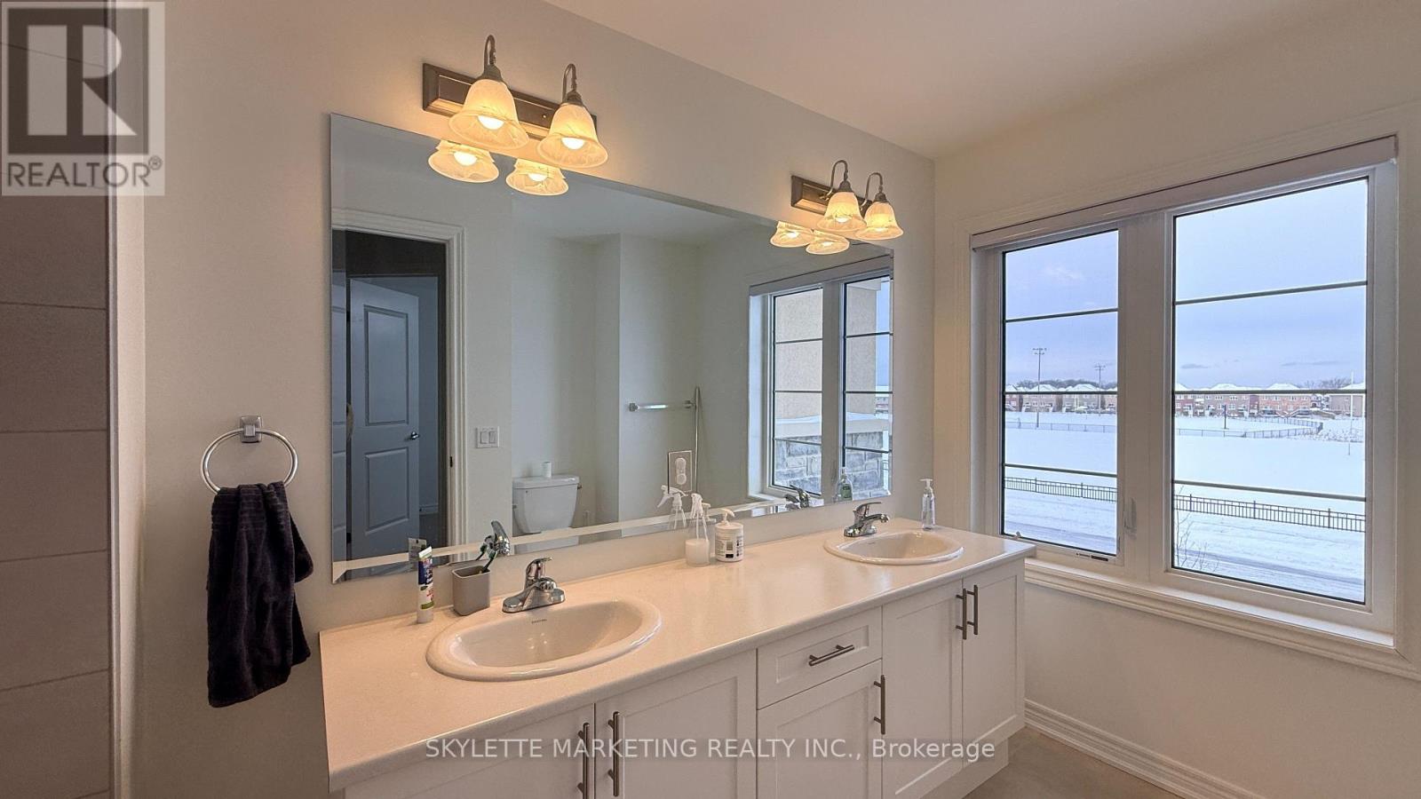 83 Picardy Drive, Hamilton, Ontario  L8J 0M9 - Photo 20 - X12689922