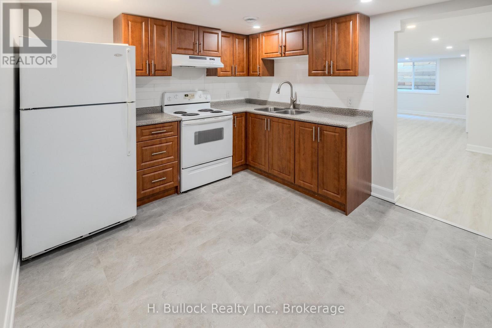 B - 3336 Kodiak Street, Ottawa, Ontario  K1V 7S8 - Photo 4 - X12706950