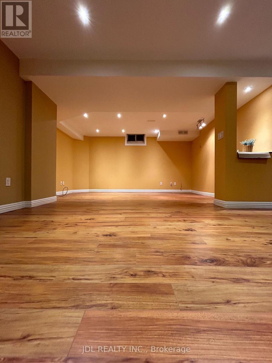 49 Melville  St Street, Richmond Hill, Ontario  L4B 4J1 - Photo 25 - N12693430