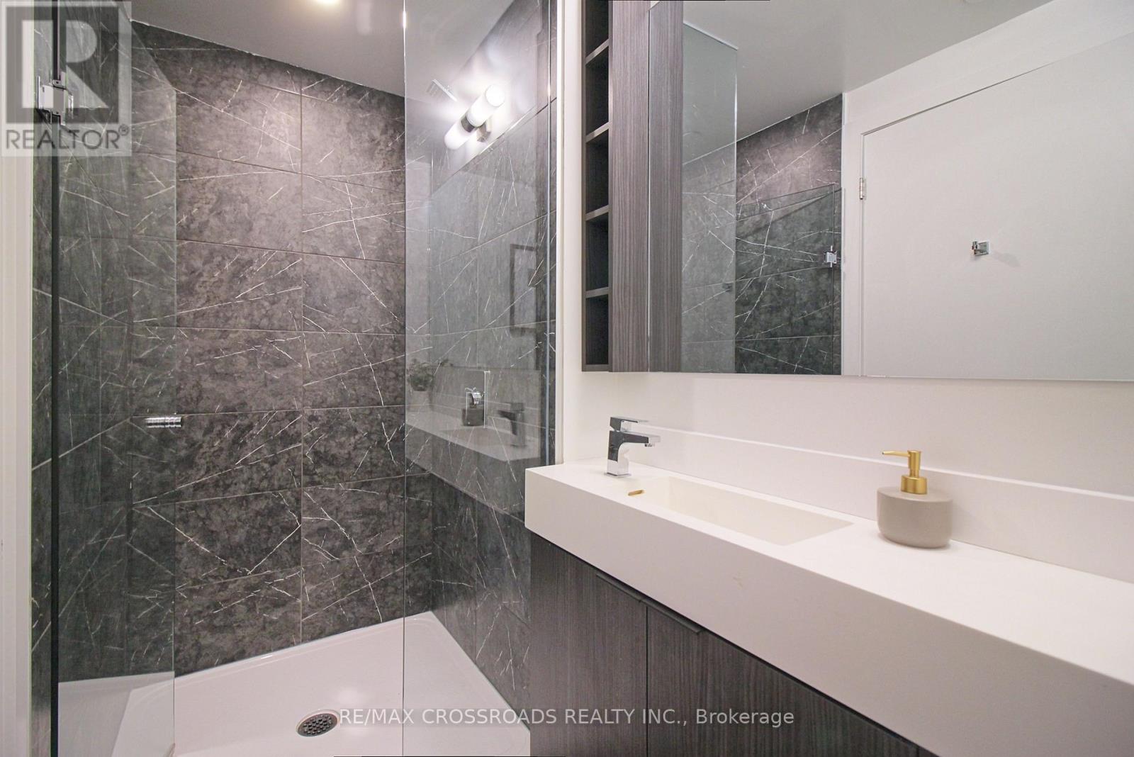 2302 - 82 Dalhousie Street, Toronto, Ontario  M5B 0C5 - Photo 12 - C12499814