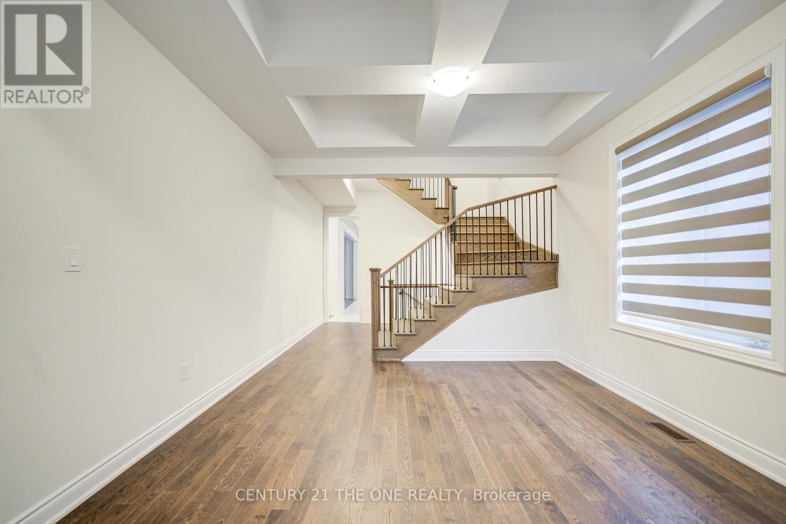 3075 Perkins Way, Oakville, Ontario  L6H 7G1 - Photo 5 - W12706952