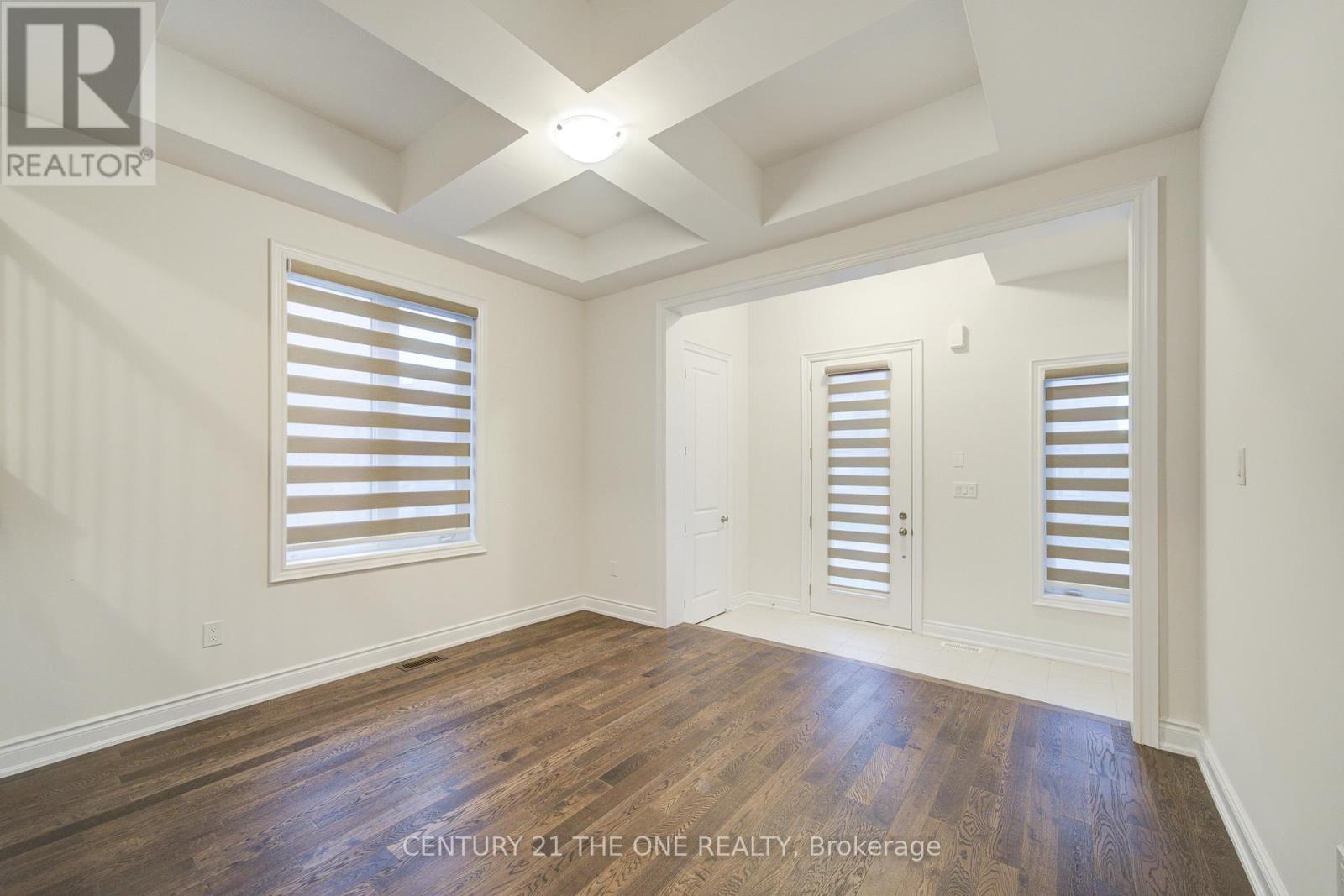 3075 Perkins Way, Oakville, Ontario  L6H 7G1 - Photo 6 - W12706952