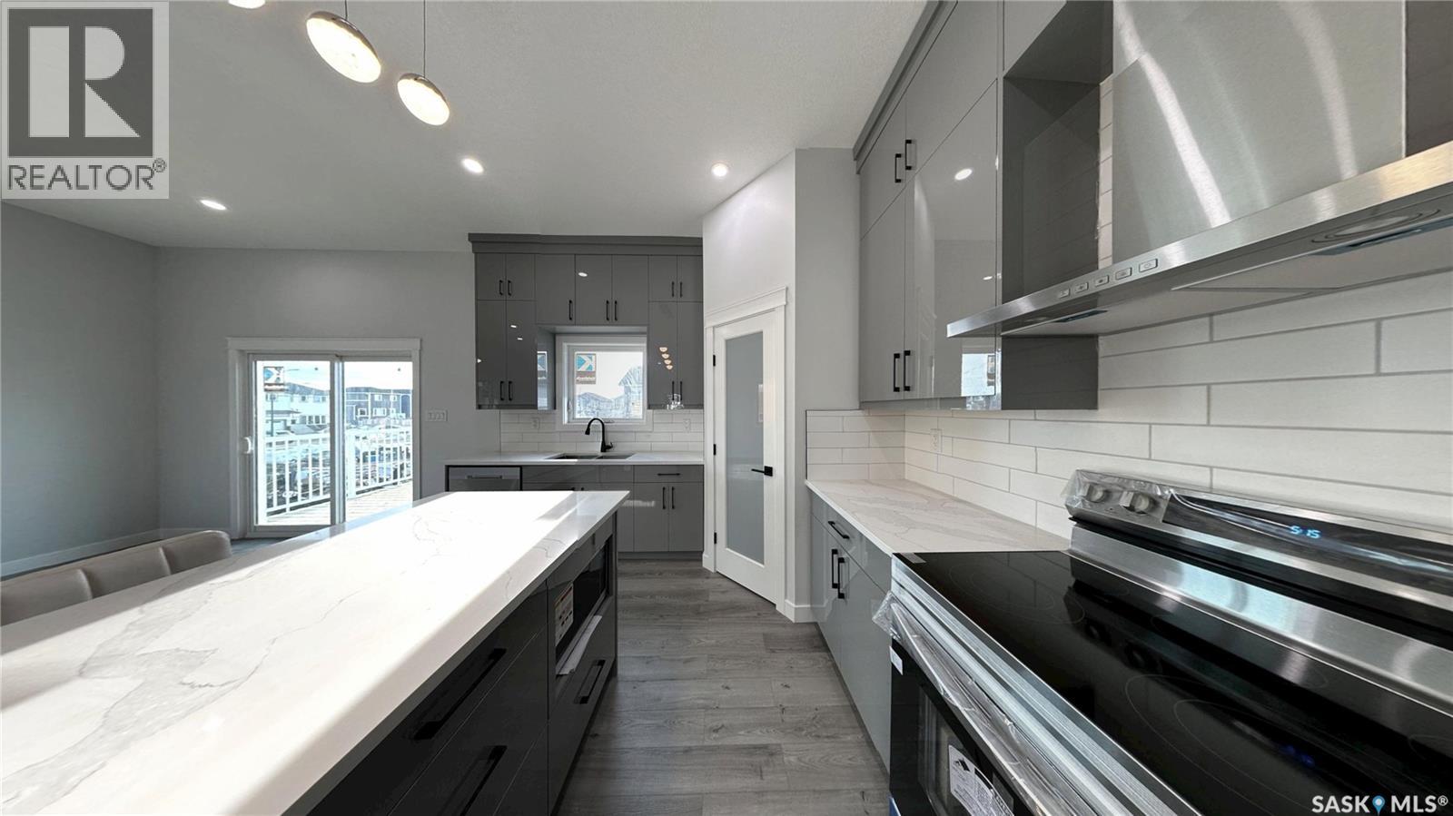 503 Kinloch Court, Saskatoon, Saskatchewan  S7M 5K1 - Photo 10 - SK010022