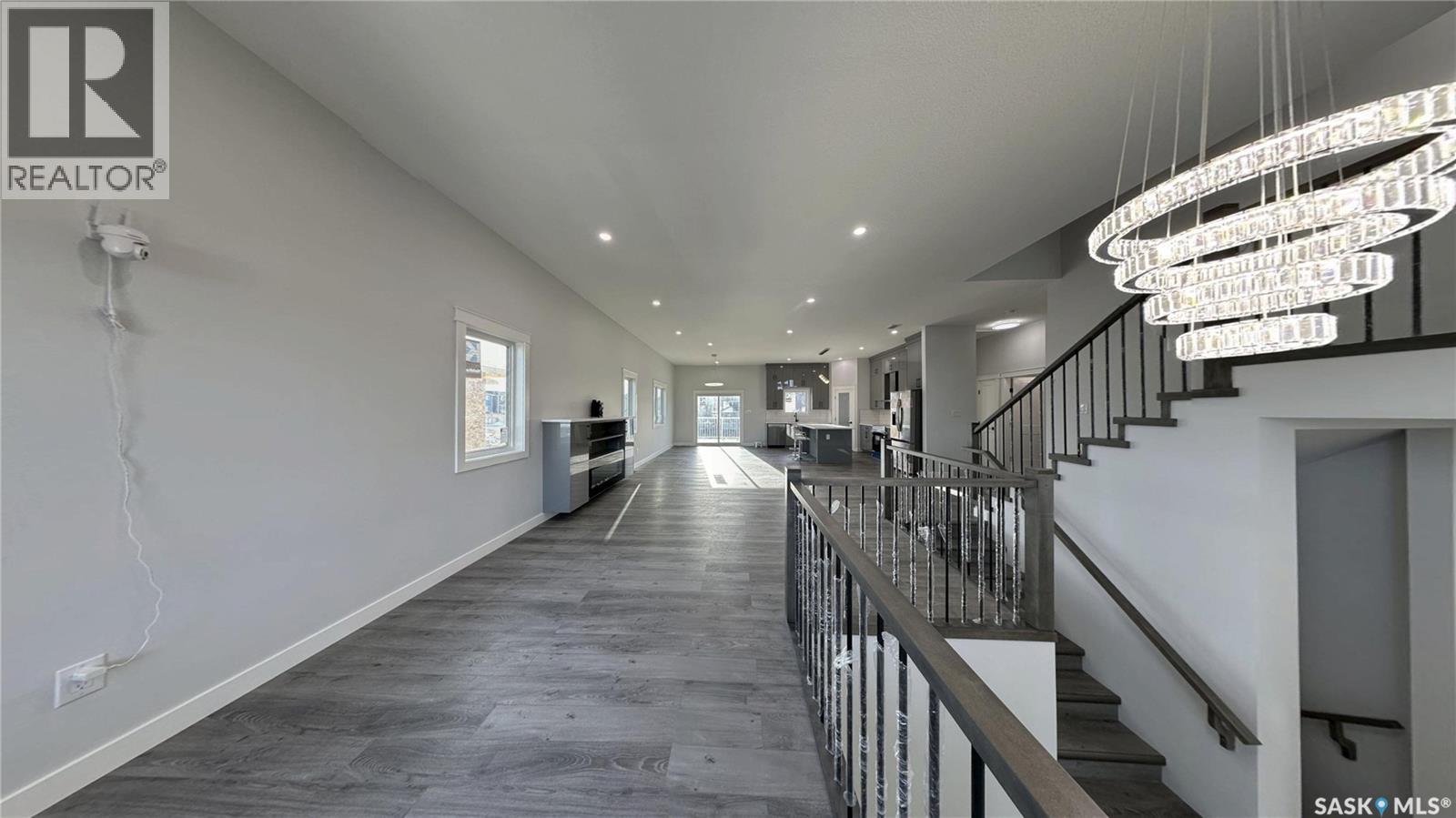 503 Kinloch Court, Saskatoon, Saskatchewan  S7M 5K1 - Photo 8 - SK010022