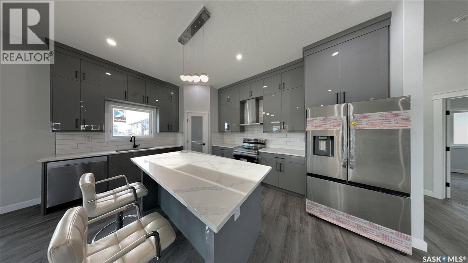 503 Kinloch Court, Saskatoon, Saskatchewan  S7M 5K1 - Photo 9 - SK010022