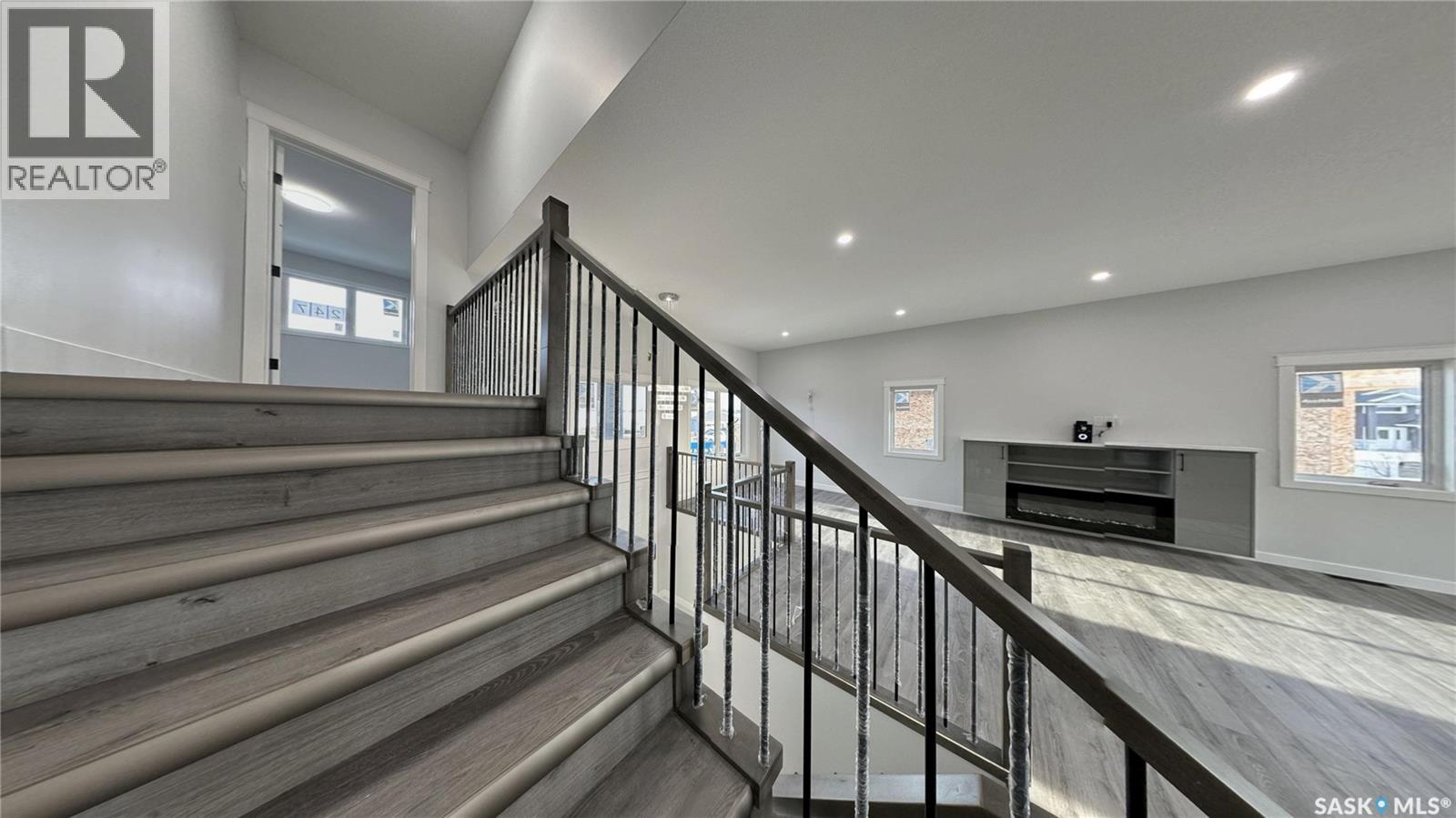 503 Kinloch Court, Saskatoon, Saskatchewan  S7M 5K1 - Photo 25 - SK010022