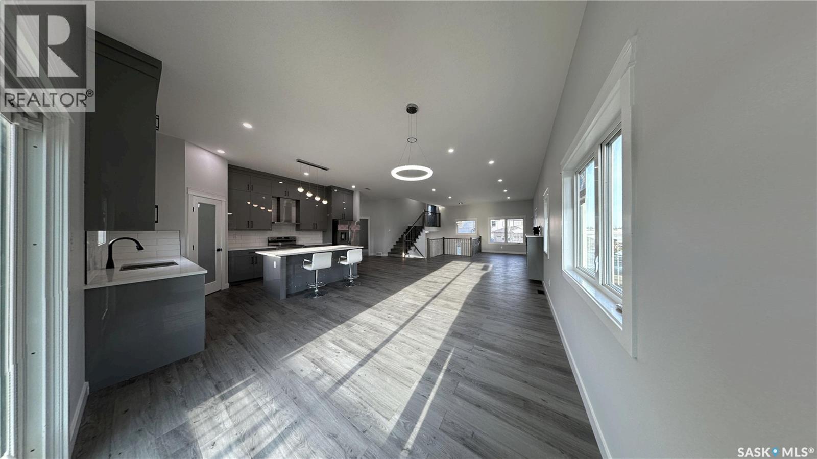 503 Kinloch Court, Saskatoon, Saskatchewan  S7M 5K1 - Photo 14 - SK010022