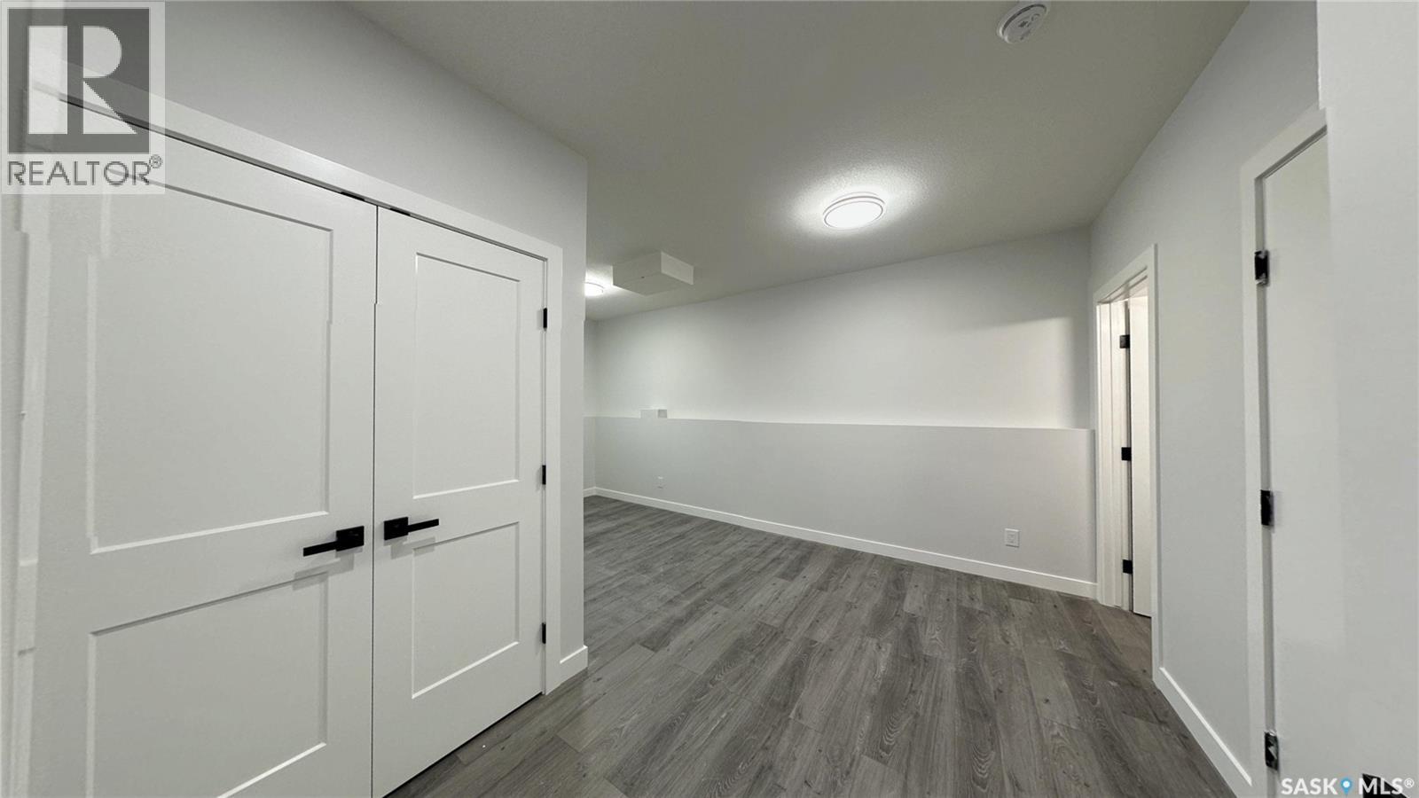 503 Kinloch Court, Saskatoon, Saskatchewan  S7M 5K1 - Photo 34 - SK010022