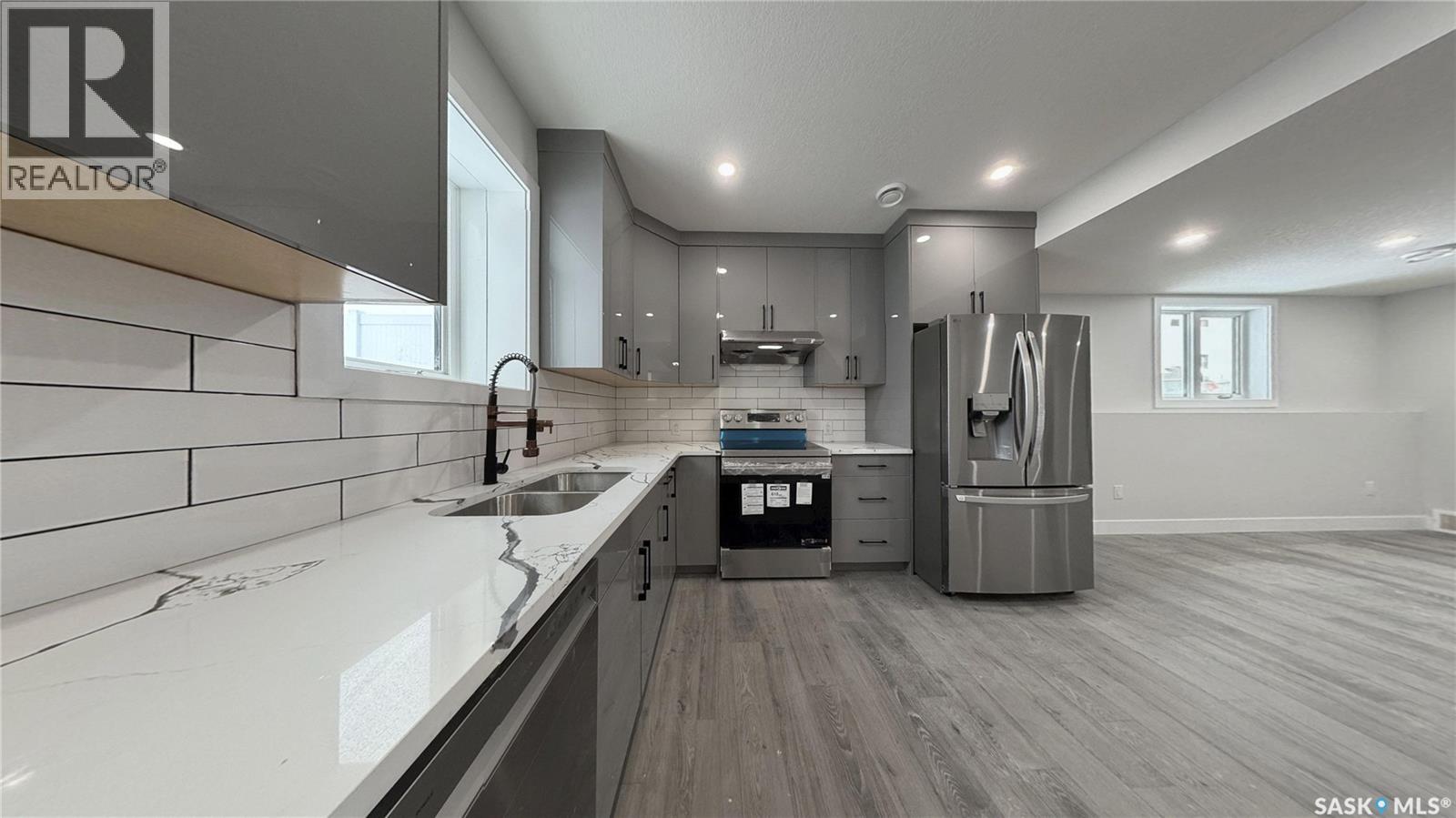 503 Kinloch Court, Saskatoon, Saskatchewan  S7M 5K1 - Photo 41 - SK010022