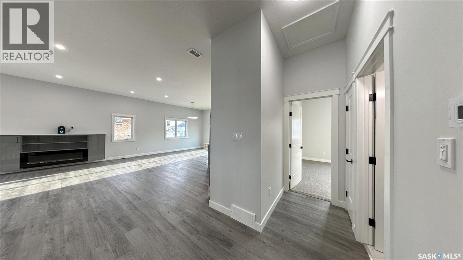 503 Kinloch Court, Saskatoon, Saskatchewan  S7M 5K1 - Photo 24 - SK010022