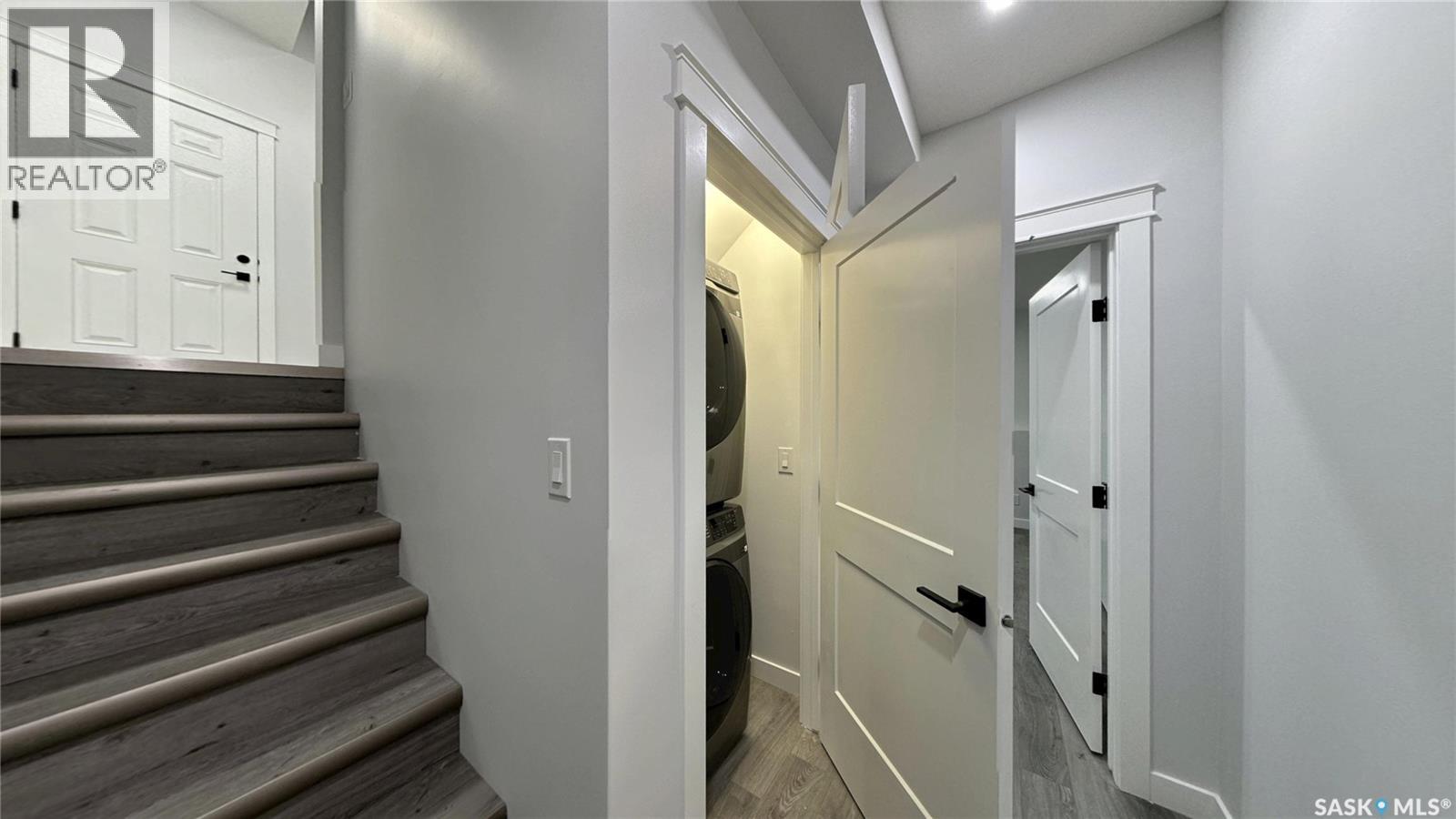 503 Kinloch Court, Saskatoon, Saskatchewan  S7M 5K1 - Photo 33 - SK010022