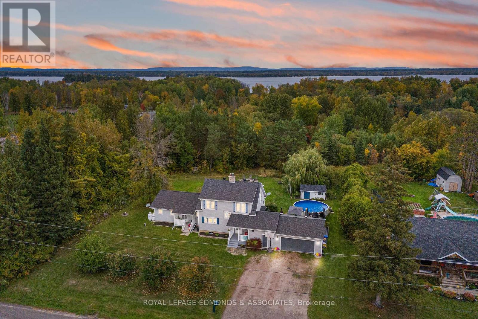 113 GOLF COURSE ROAD, Laurentian Valley, Ontario