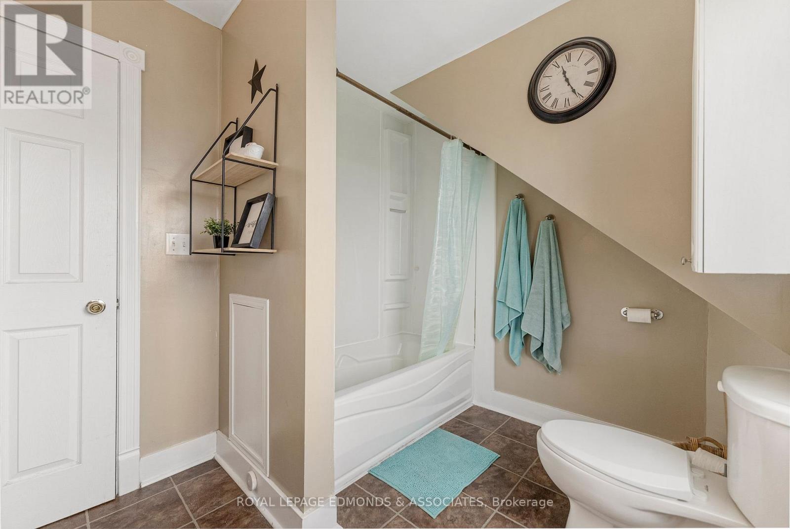 113 Golf Course Road, Laurentian Valley, Ontario  K8A 7B1 - Photo 20 - X12706974