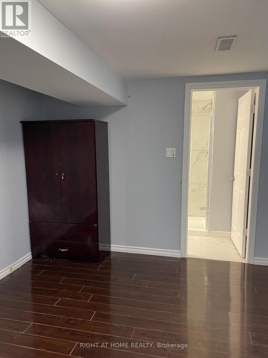 Bsmt - 58 Portstewart Crescent, Brampton, Ontario  L6X 0R6 - Photo 4 - W12706996