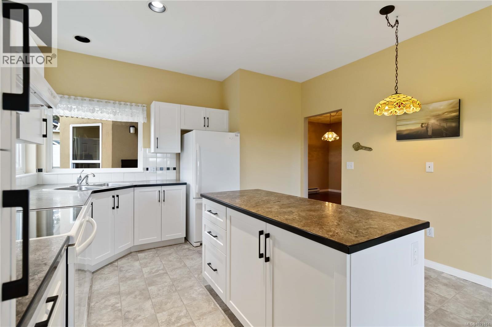 7 4291 Quadra St, Saanich, British Columbia  V8X 1L5 - Photo 16 - 1023151