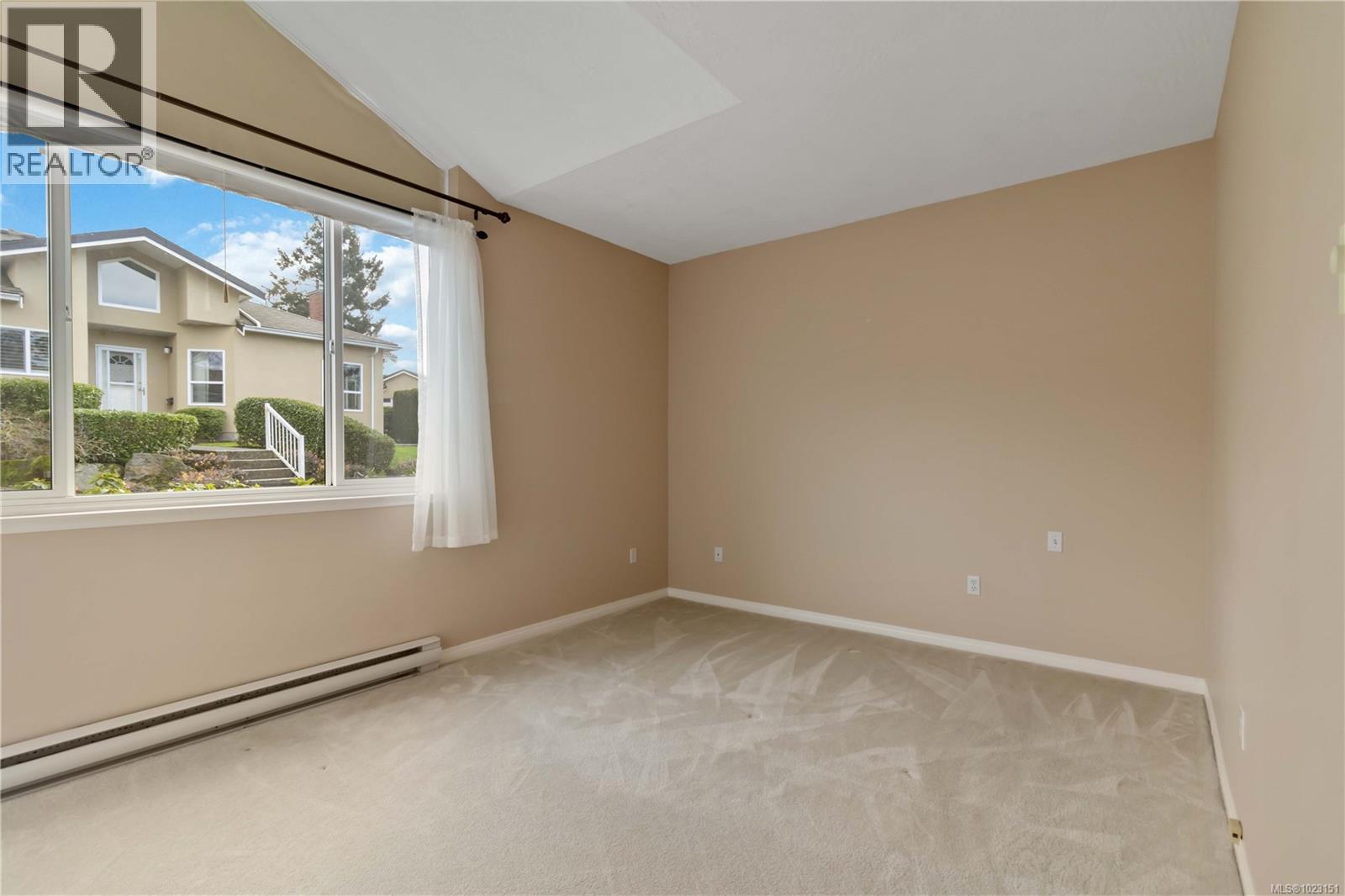 7 4291 Quadra St, Saanich, British Columbia  V8X 1L5 - Photo 25 - 1023151