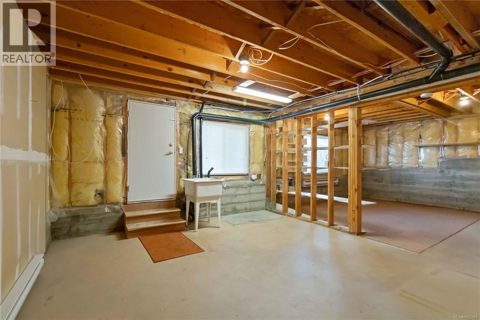 7 4291 Quadra St, Saanich, British Columbia  V8X 1L5 - Photo 31 - 1023151