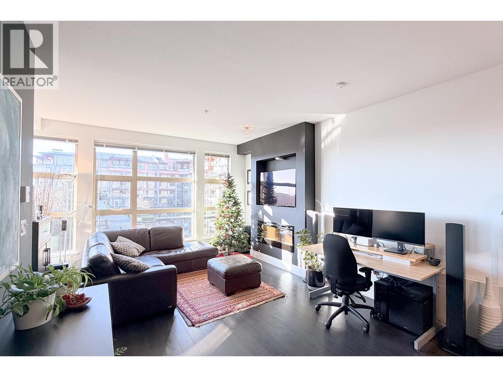 219 3606 Aldercrest Drive, North Vancouver, British Columbia  V7G 0A3 - Photo 5 - R3078021