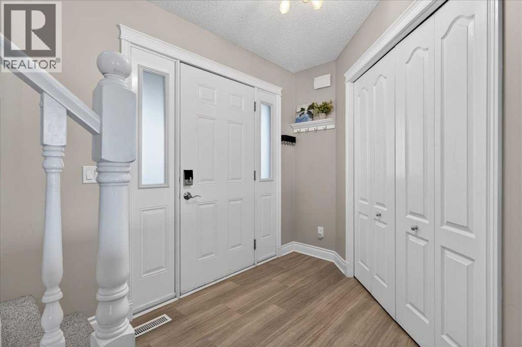 2260 Sagewood Heights Sw, Airdrie, Alberta  T4B 3N8 - Photo 5 - A2279669