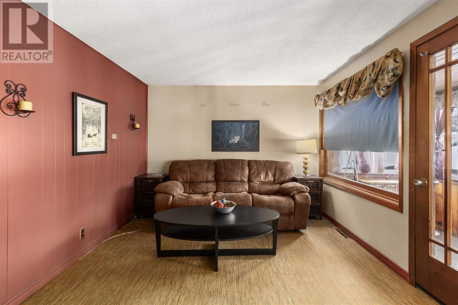 92 Wallace Ter, Sault Ste. Marie, Ontario  P6C 1K3 - Photo 6 - SM260070