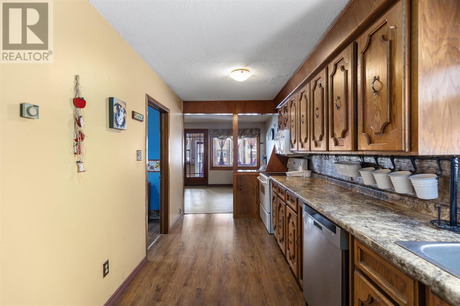 92 Wallace Ter, Sault Ste. Marie, Ontario  P6C 1K3 - Photo 7 - SM260070