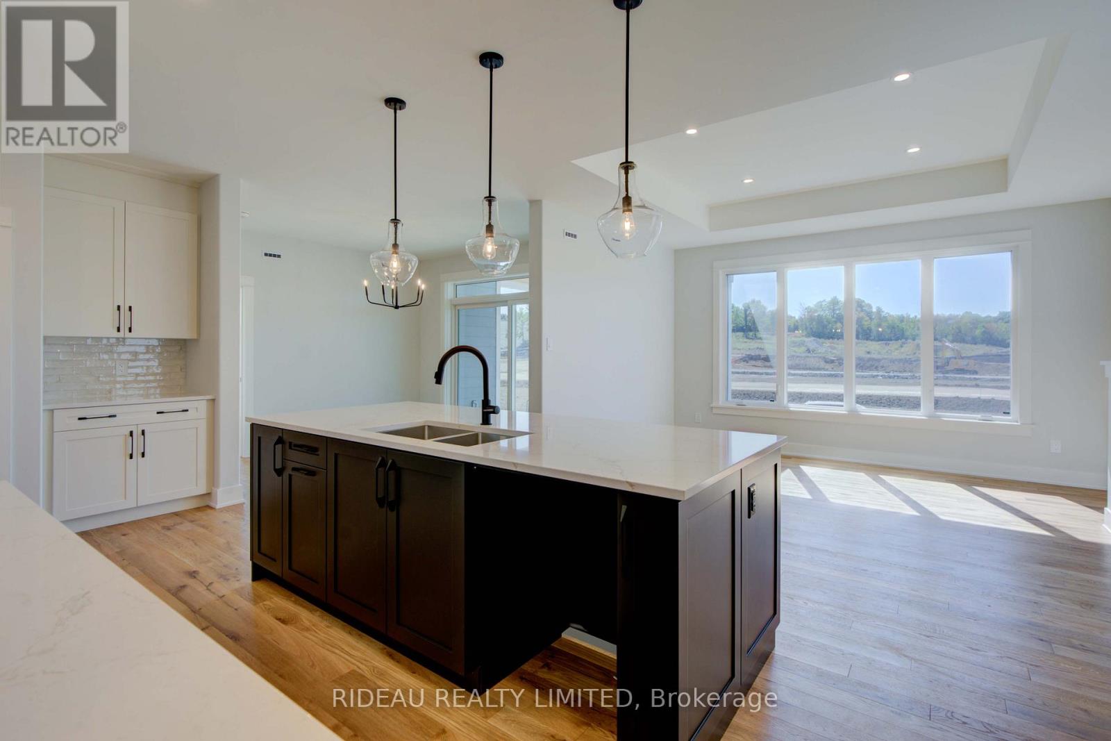 110 Hearthside Drive, Westport, Ontario  K0G 1X0 - Photo 11 - X12191141