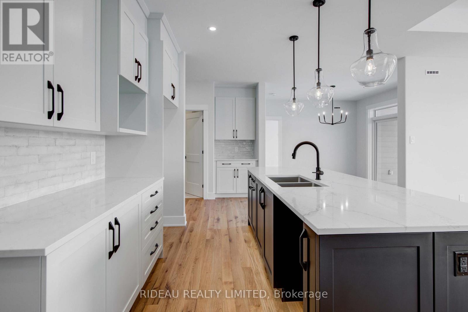 110 Hearthside Drive, Westport, Ontario  K0G 1X0 - Photo 10 - X12191141