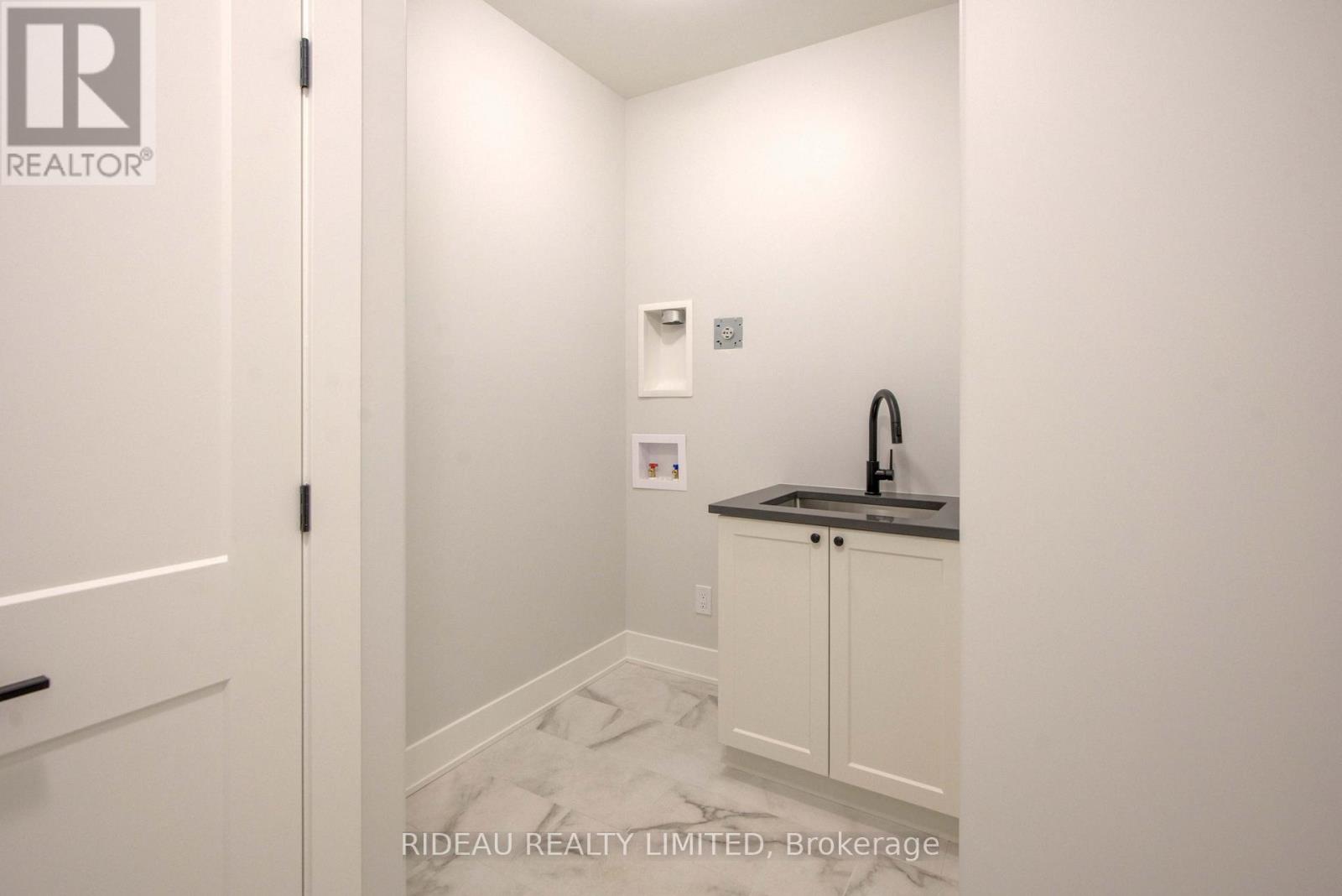 110 Hearthside Drive, Westport, Ontario  K0G 1X0 - Photo 26 - X12191141