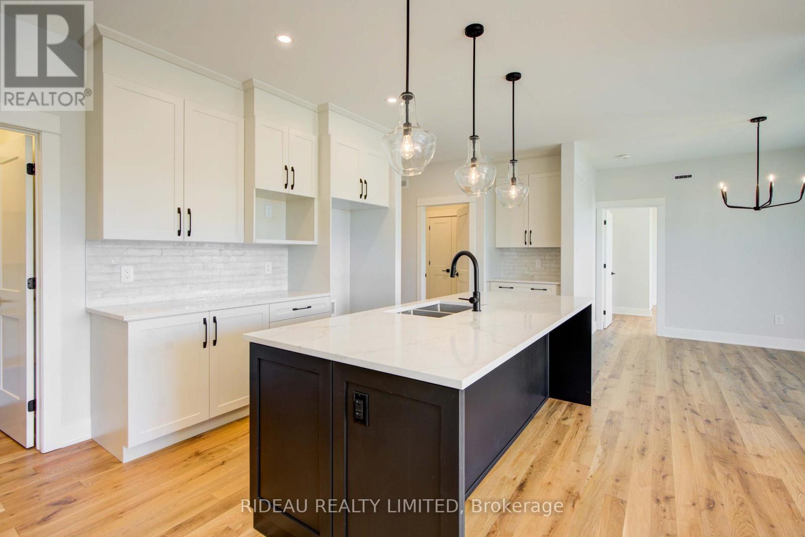 110 Hearthside Drive, Westport, Ontario  K0G 1X0 - Photo 9 - X12191141