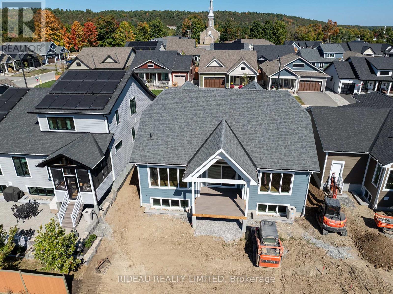 110 Hearthside Drive, Westport, Ontario  K0G 1X0 - Photo 3 - X12191141