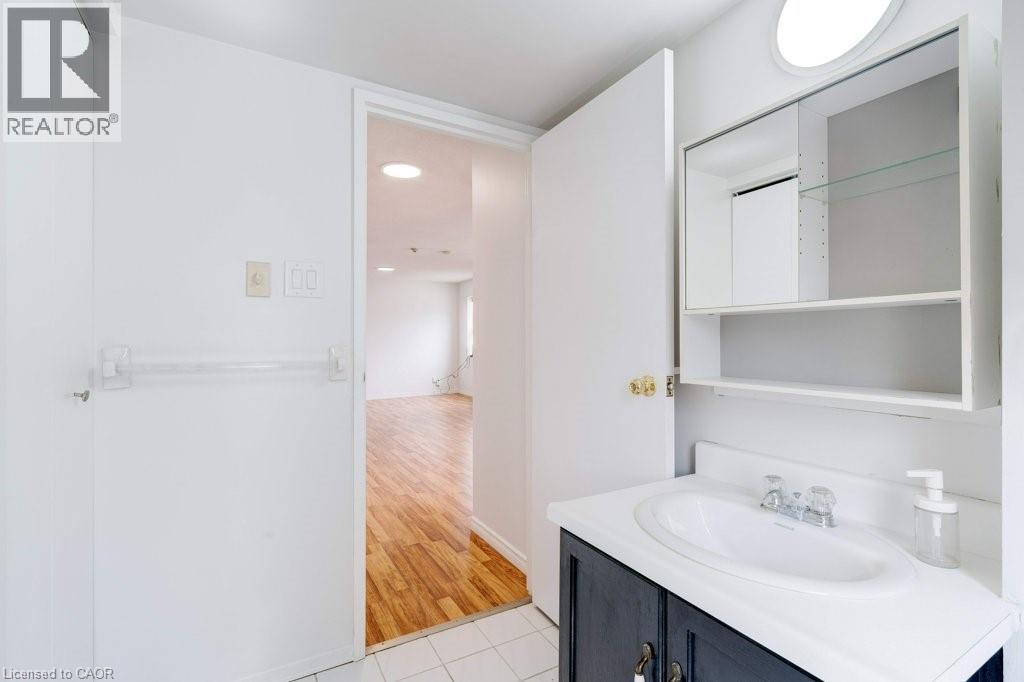 175 Hunter Street E Unit# 207, Hamilton, Ontario  L8N 4E7 - Photo 15 - 40799154