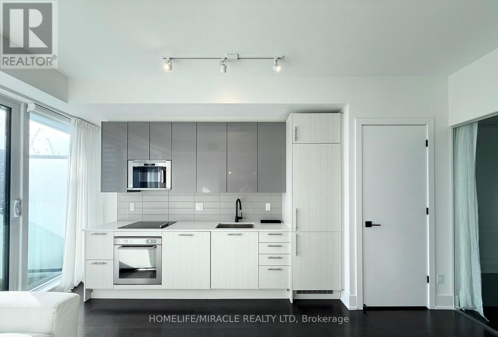 1913 - 403 Church Street, Toronto, Ontario  M4Y 2C2 - Photo 2 - C12609532