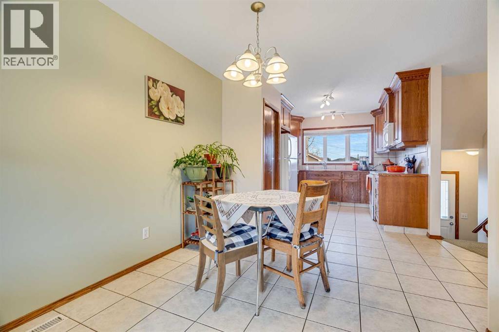 112 6 Avenue, Strathmore, Alberta  T1P 1B8 - Photo 10 - A2279141