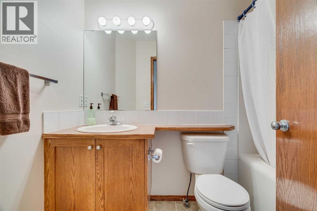 112 6 Avenue, Strathmore, Alberta  T1P 1B8 - Photo 25 - A2279141