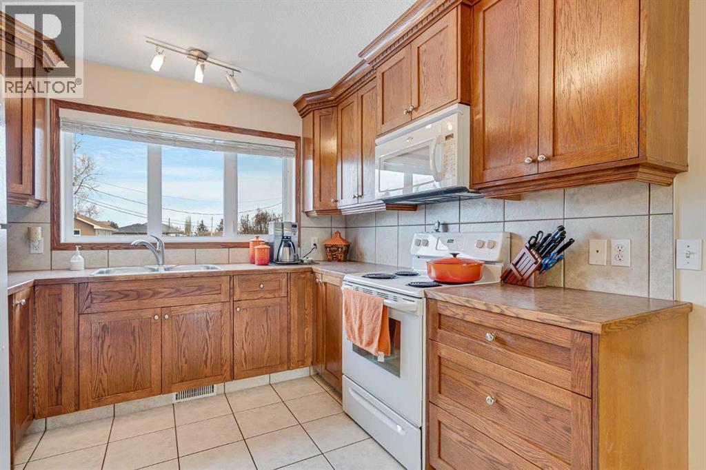 112 6 Avenue, Strathmore, Alberta  T1P 1B8 - Photo 15 - A2279141