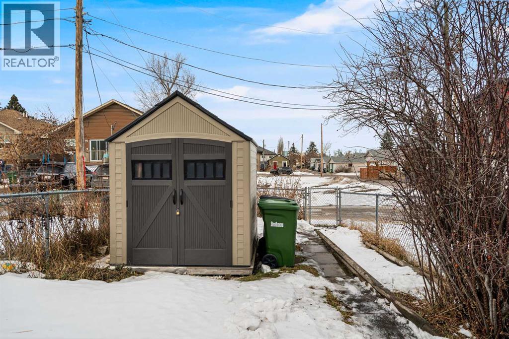 112 6 Avenue, Strathmore, Alberta  T1P 1B8 - Photo 35 - A2279141