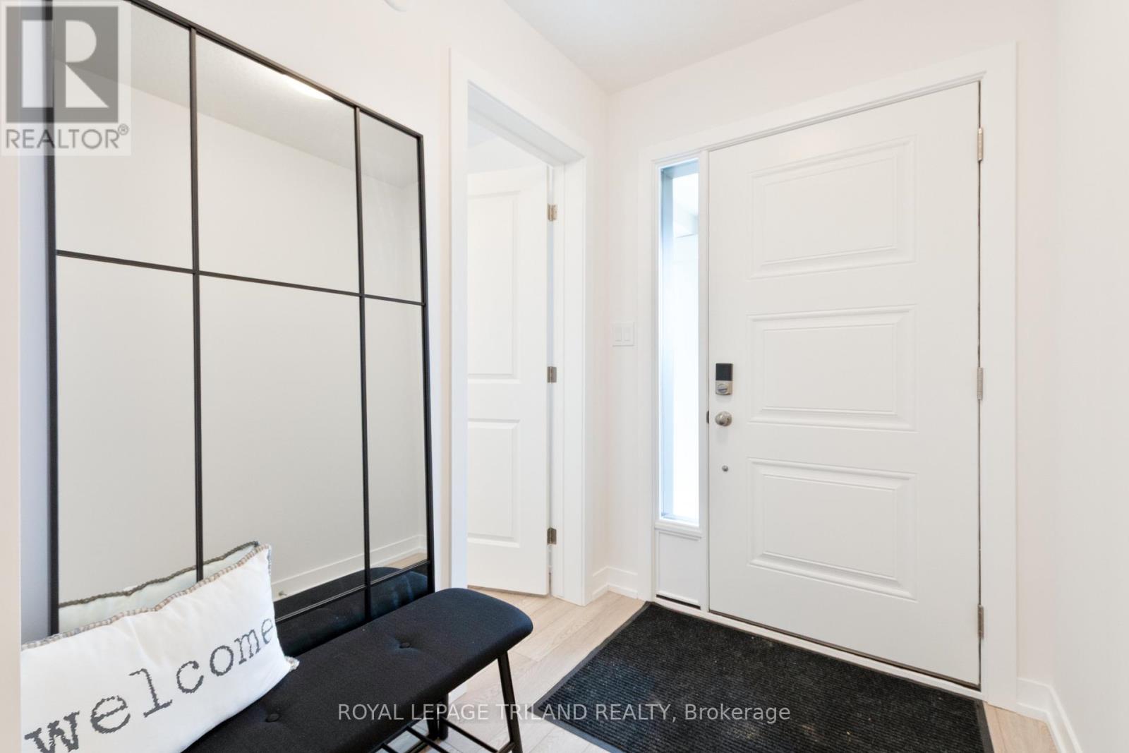 143 Styles Drive, St. Thomas, Ontario  N5R 0R1 - Photo 3 - X12707040