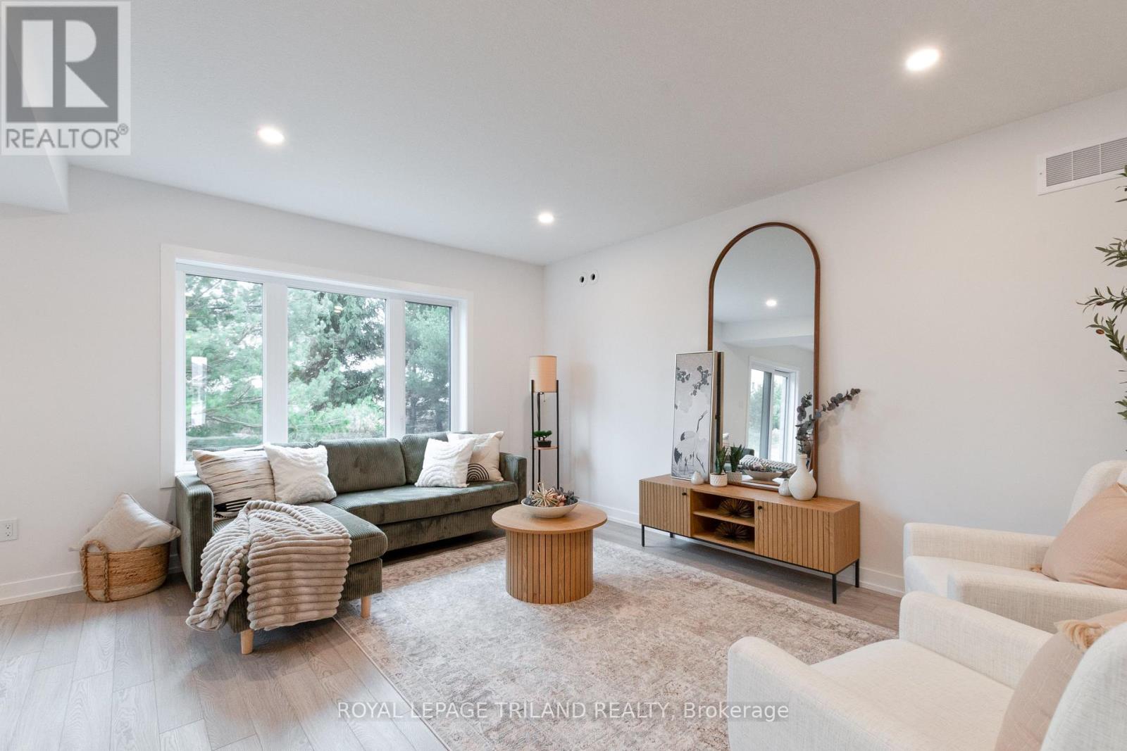 143 Styles Drive, St. Thomas, Ontario  N5R 0R1 - Photo 7 - X12707040