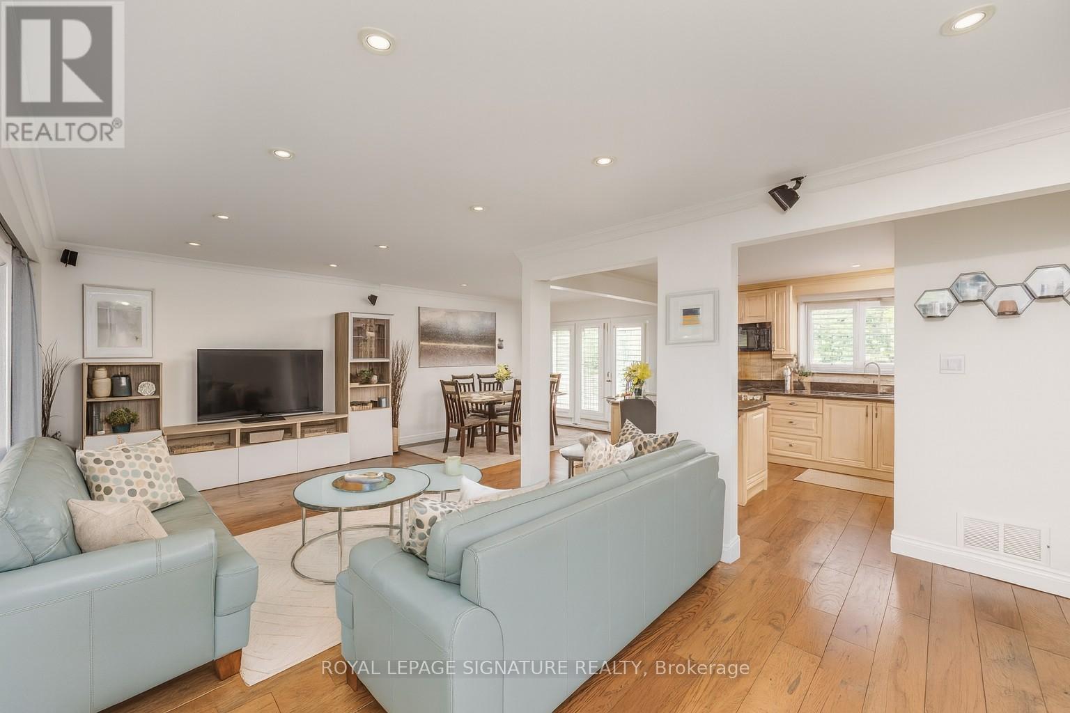 105 Catalina Drive, Toronto, Ontario  M1M 1K7 - Photo 6 - E12694660