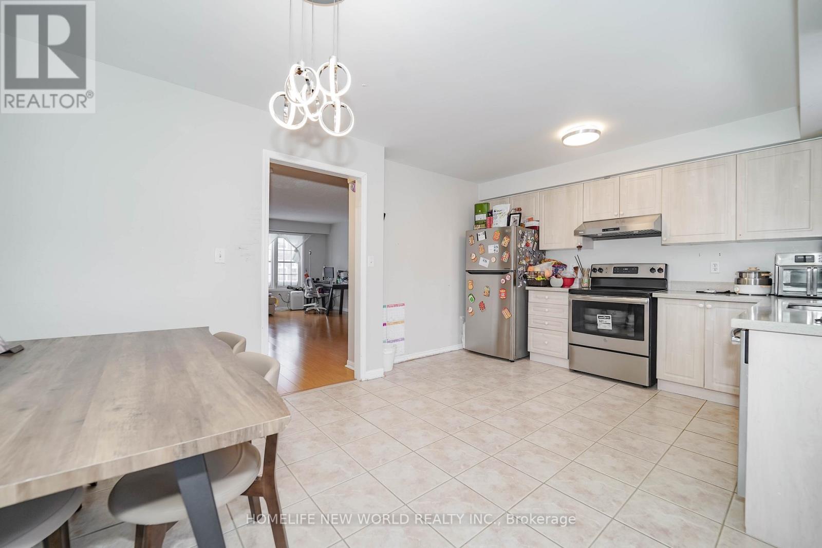 24 Nakina Way, Markham, Ontario  L3R 5Y7 - Photo 10 - N12707050